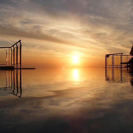 Petani Bay Hotel - Adults Only Вовикес Экстерьер фото