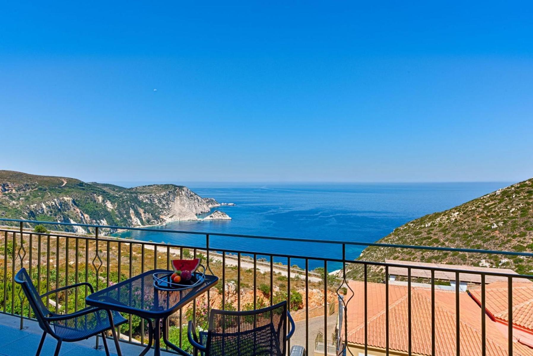 Petani Bay Hotel - Adults Only Вовикес Экстерьер фото