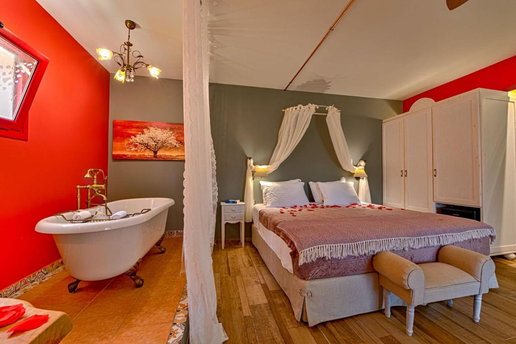 Petani Bay Hotel - Adults Only Вовикес Экстерьер фото